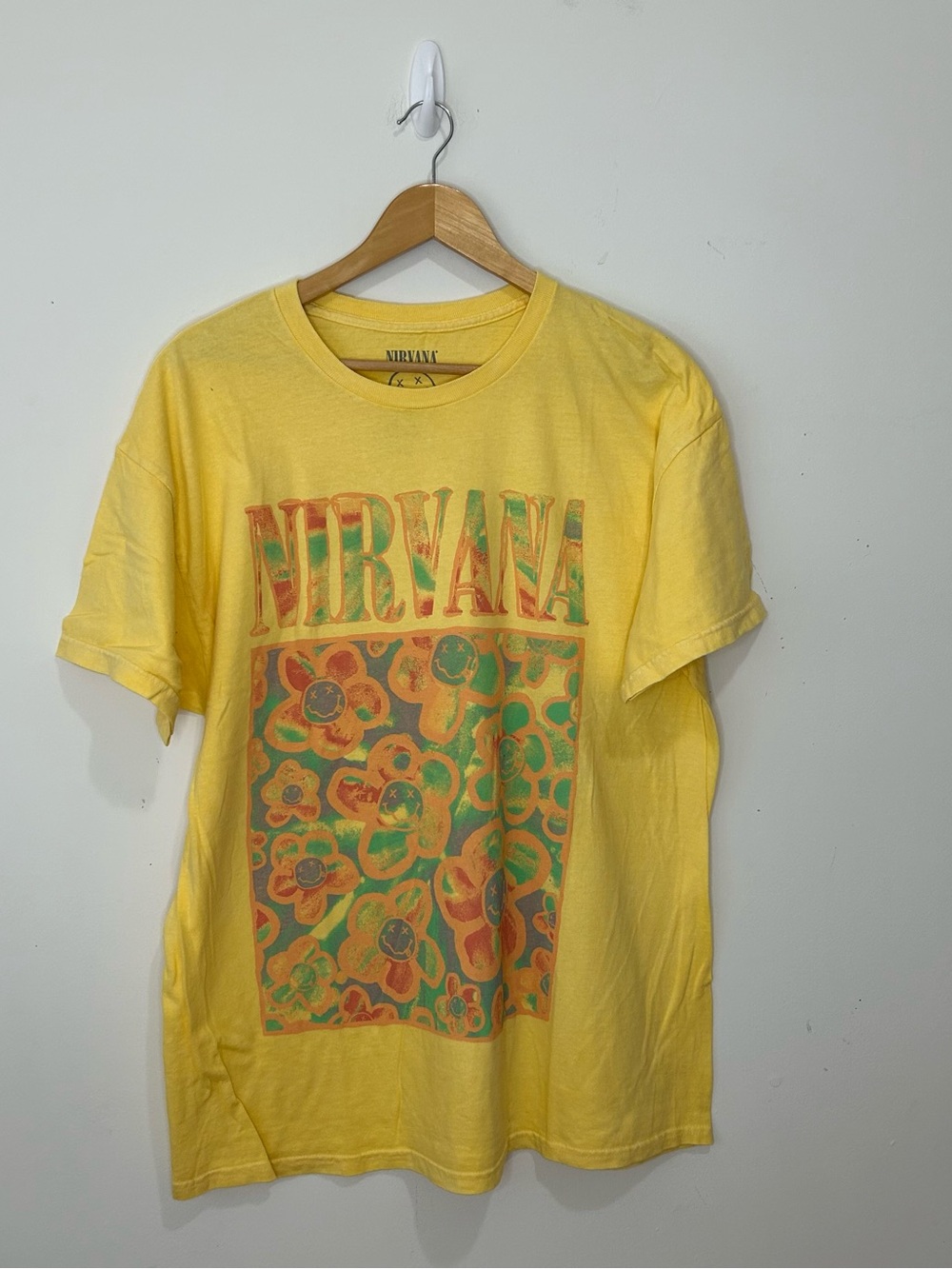 Nirvana Yellow Graphic T-Shirt, 100% Cotton Rock & Pop Music Tee, XL